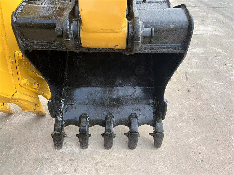 Miniescavadeira hidráulica de esteiras 305.5E2 Caterpillar usada 5,5 toneladas