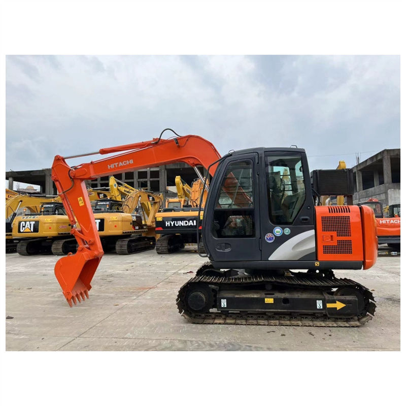 Usado Hitachi ZX70 Excavator Zaxis70 Pequeno Excavador movendo terra Cor Vermelha