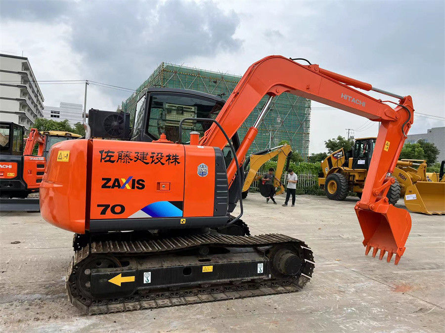 Usado Hitachi ZX70 Excavator Zaxis70 Pequeno Excavador movendo terra Cor Vermelha