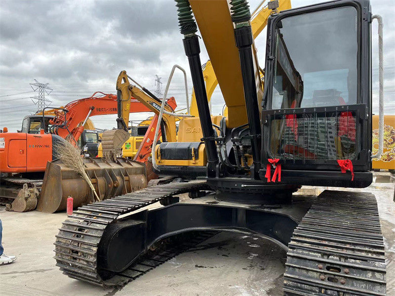 Excavadora hidráulica usada de 21 toneladas SANY 215C Excelente desempenho Cor marrom