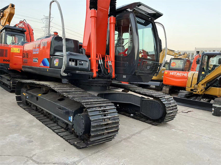 Usado Japão 2021 Ano Hitachi ZX200 Excavator Excelente estado Cor Vermelha