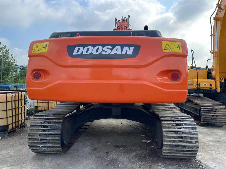 Excavadora usada Doosan DX225 feita na Coreia Em bom estado de baixo consumo de combustível