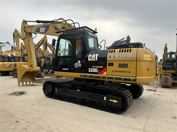 Excavadora Caterpillar 320D2 para as necessidades de construção