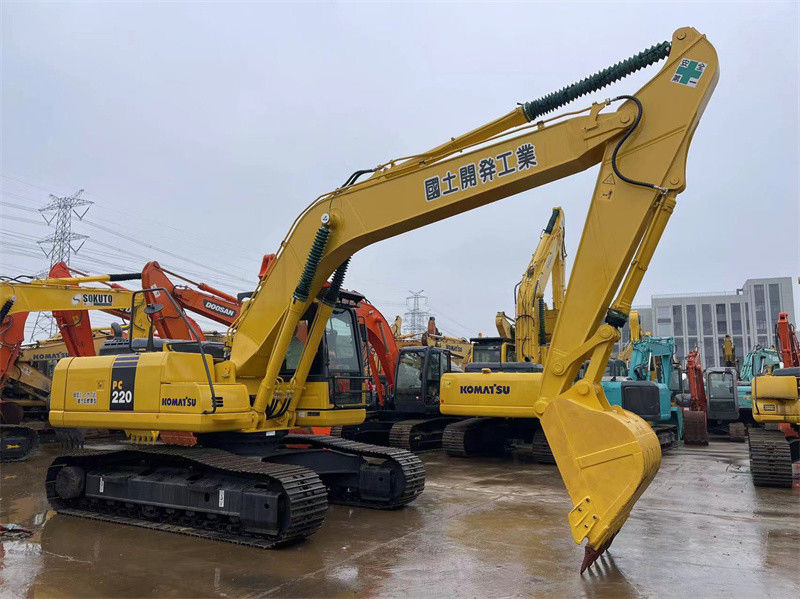 Komatsu PC220-8 Excavadora japonesa usada Excavadora hidráulica de alto desempenho de tamanho médio
