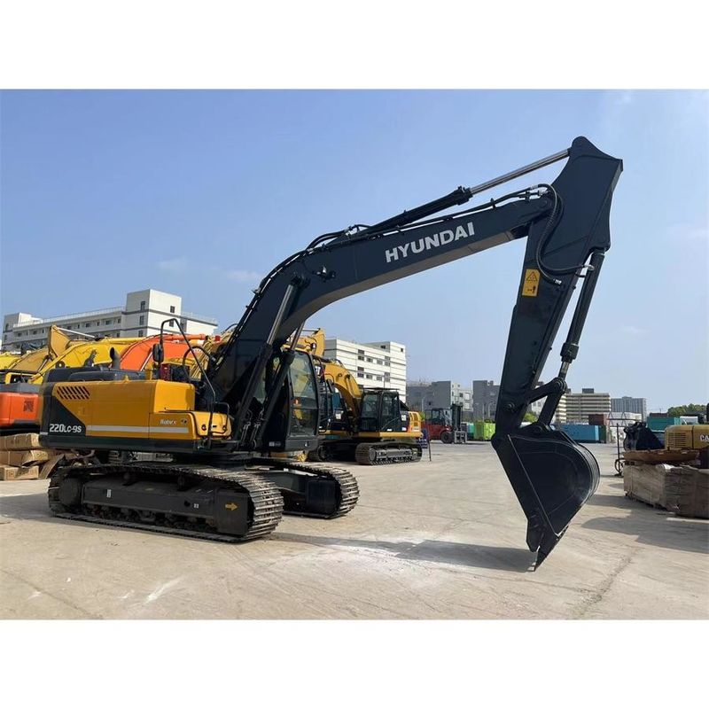 Excavadora pesada Hyundai R220 9S Dimensões gerais 9,55m*2,99m*3,08m