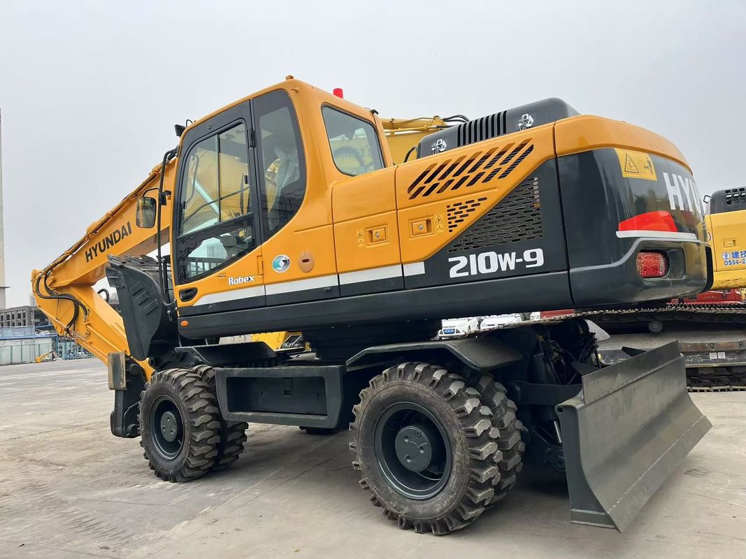 Movendo Tipo Usado Hyundai R210W-9 Excavadora de rodas 21 toneladas Usada Hyundai Excavadora de rodas