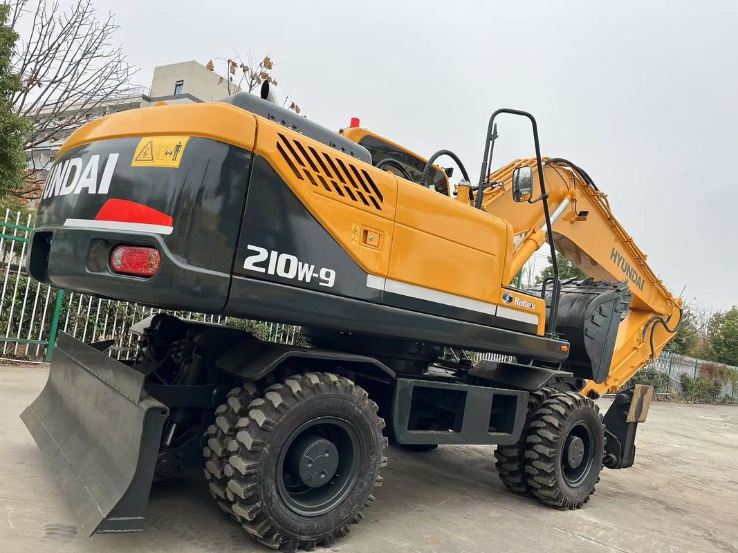 Movendo Tipo Usado Hyundai R210W-9 Excavadora de rodas 21 toneladas Usada Hyundai Excavadora de rodas
