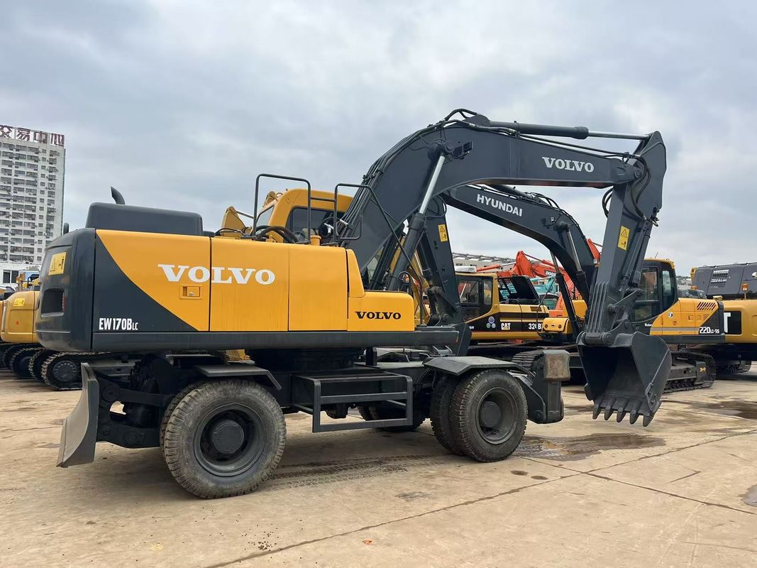 Excavadora de rodas Volvo EW170 de 17 toneladas de alto desempenho