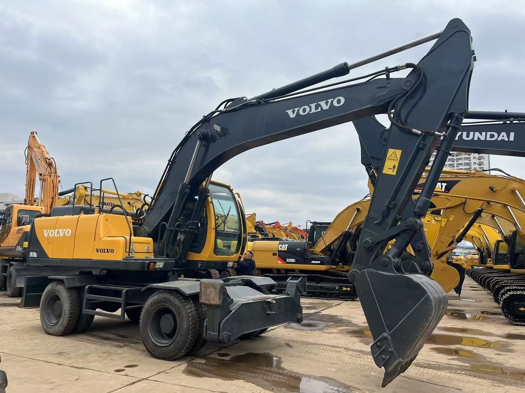 Excavadora de rodas Volvo EW170 de 17 toneladas de alto desempenho