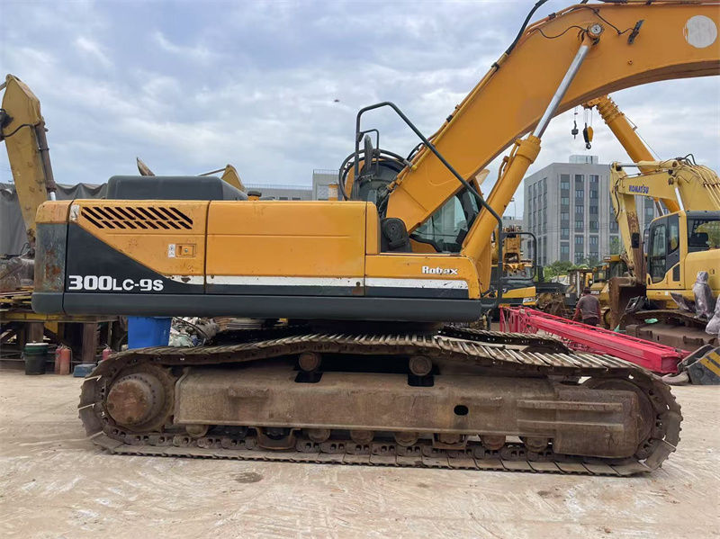 Excavadora usada Hyundai R300LC-9S para venda Bem mantida pronta para trabalhar