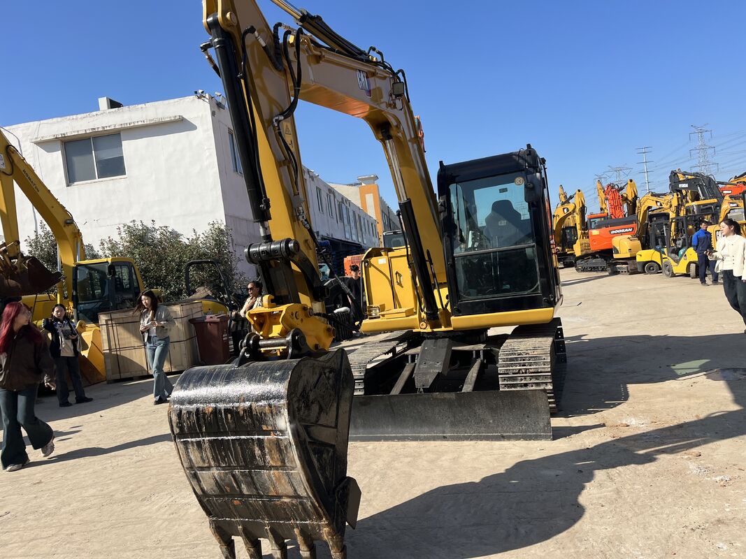 Mini escavadeira de 8 toneladas Caterpillar 308E2 em bom estado para venda