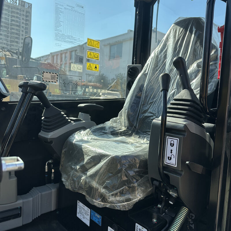 Mini escavadeira CAT 305 5E de 2024, apenas 5,2 horas, como nova, com horas ultrabaixas, escavadeira compacta