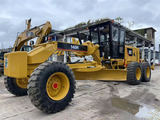 O CAT 140H de Caterpillar usou o graduador do motor para a construção de estradas