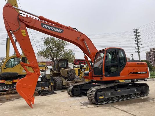 Excavadora Doosan DX225 Usada Excavadora Doosan de Tamanho Médio